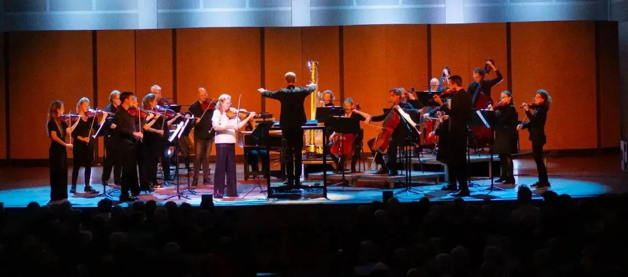 Orkest Phion - Van Einaudi tot Richter · Theater en Buitensociëteit Hanzehof, Zutphen · Sun, 14 Mar 2027