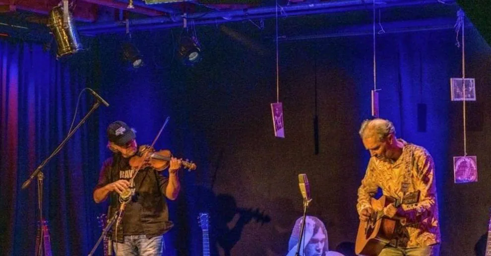 Pardon my heart - De man die denkt dat ie Neil Young is · Theater De Omval, Diemen · Thu, 22 Apr 2027