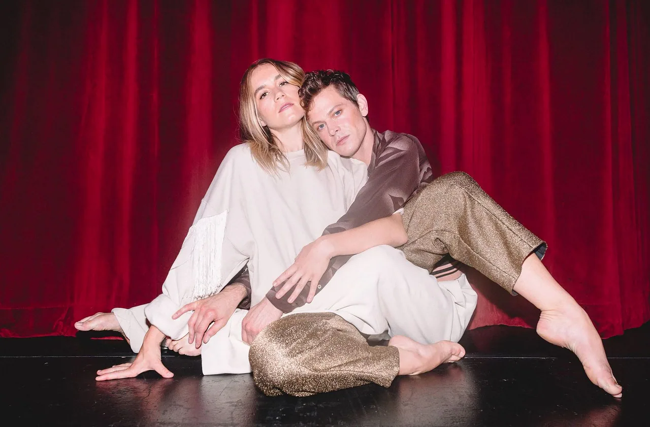 Perfume Genius x Kate Wallich: The Lesson — achtergrondafbeelding