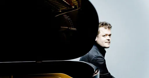 Pianokwartetten van Dvořák en Tanejev - Benjamin Grosvenor, Hyeyoon Park, Timothy Ridout + Kian Soltani · Muziekgebouw aan 't IJ, Amsterdam · za 6 mrt 2027