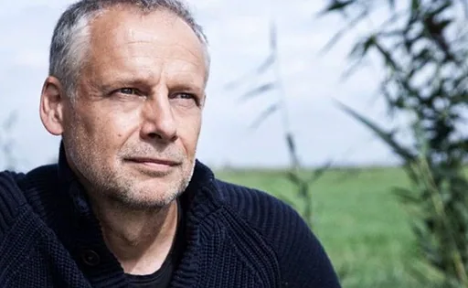 Pieter Wispelwey speelt de drie cellosuites van Benjamin Britten · Concertboerderij Onder De Linden, Valthermond · zo 18 okt 2026