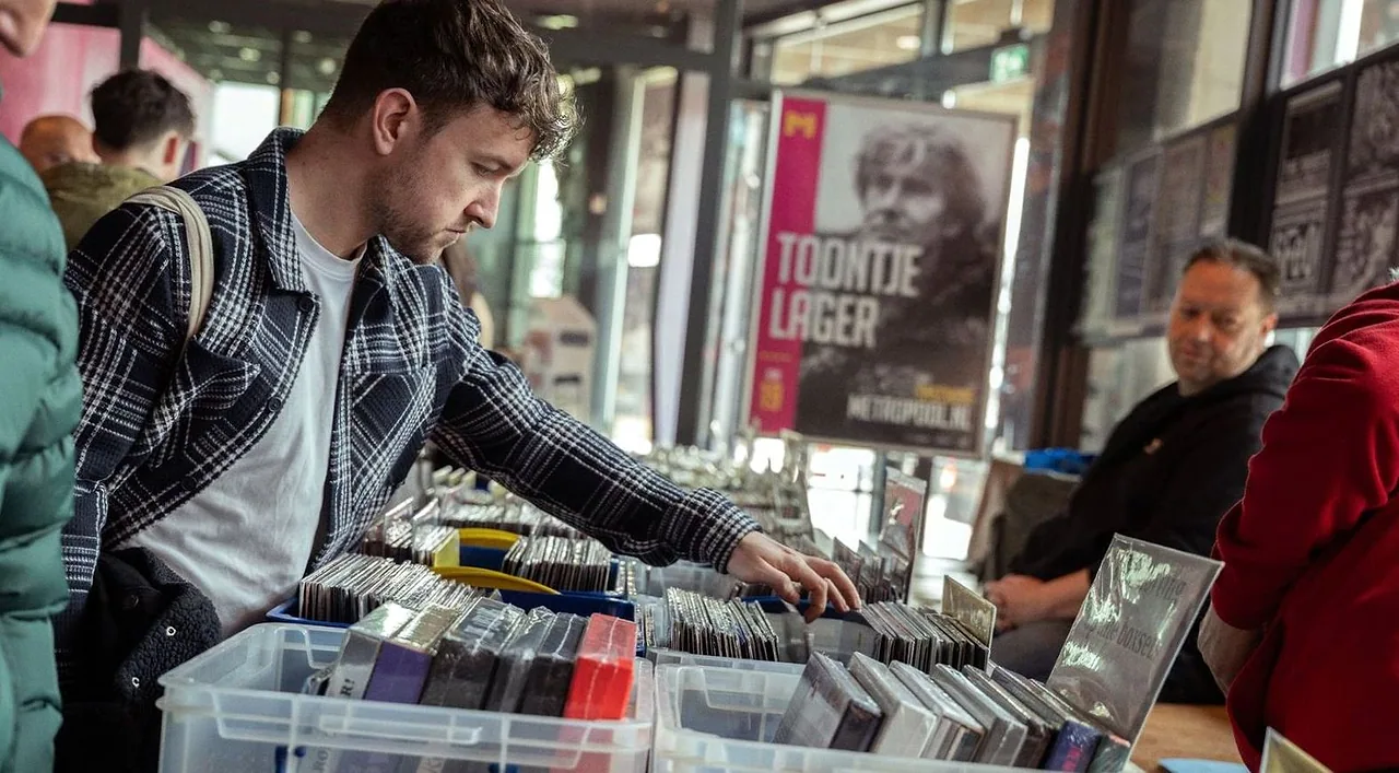 Platenbeurs · Metropool Hengelo, Hengelo · Sun, 8 Nov 2026