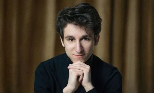Rachmaninov, Chopin, Schubert en Skrjabin - Valentin Magyar (piano) · Theater aan het Vrijthof, Maastricht · Sun, 8 Nov 2026
