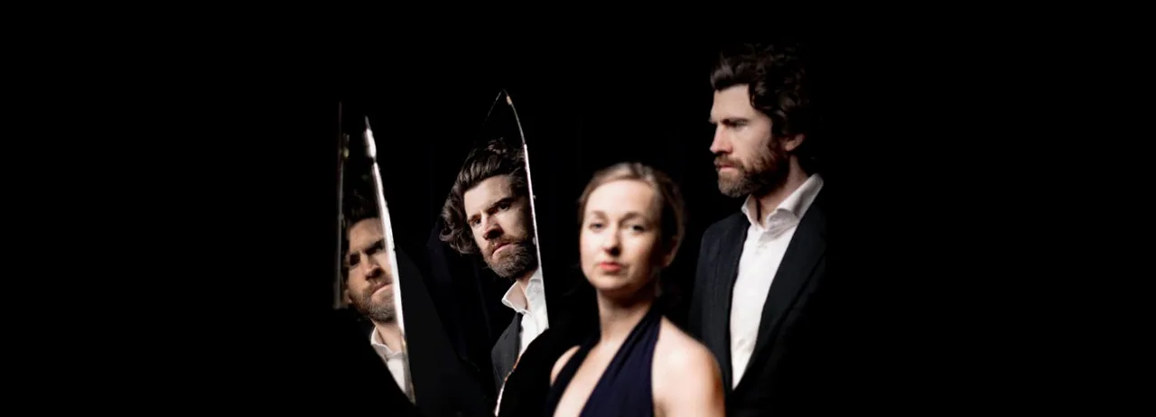 Ragazze Quartet & Benja Bruijning — achtergrondafbeelding