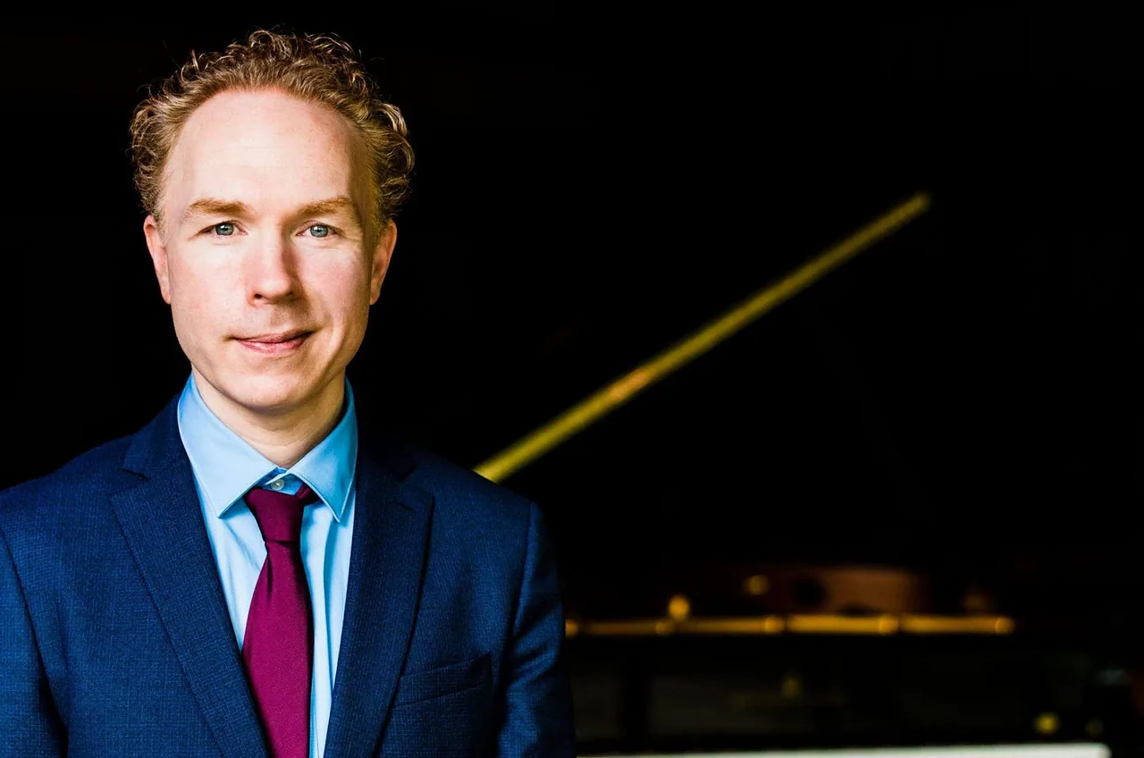 Ralph van Raat speelt Holst & Verhagen · M C De Toonzaal, Den Bosch · Sun, 14 Feb 2027