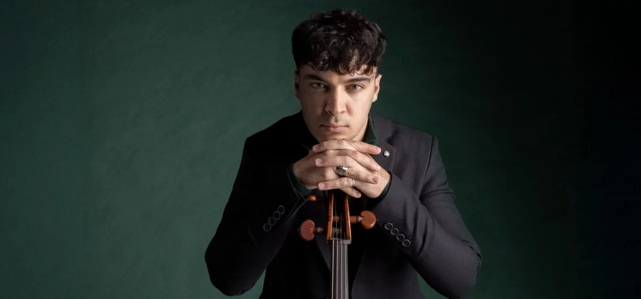 Rising Stars: cellist Petar Pejčić — achtergrondafbeelding
