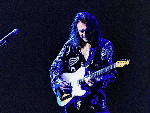 Robben Ford (US) · De Cacaofabriek, Helmond · zo 18 okt 2026
