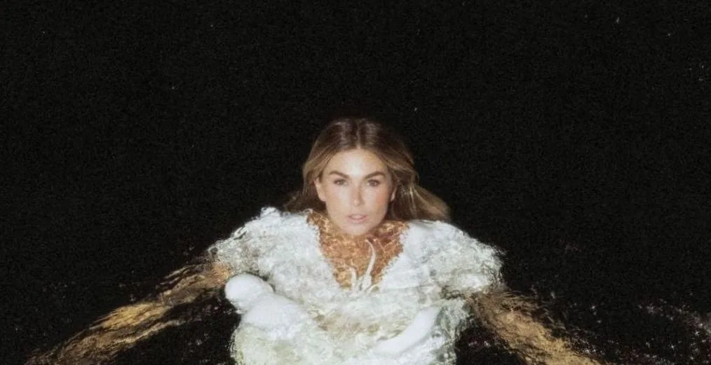 Roxeanne Hazes - ...Met Heimwee — achtergrondafbeelding
