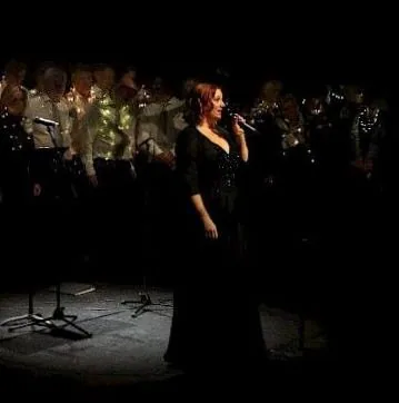 Roxine & Friends — Benefietconcert voor Stichting Leendert Vriel · Stadstheater De Bond, Oldenzaal · do 17 dec 2026