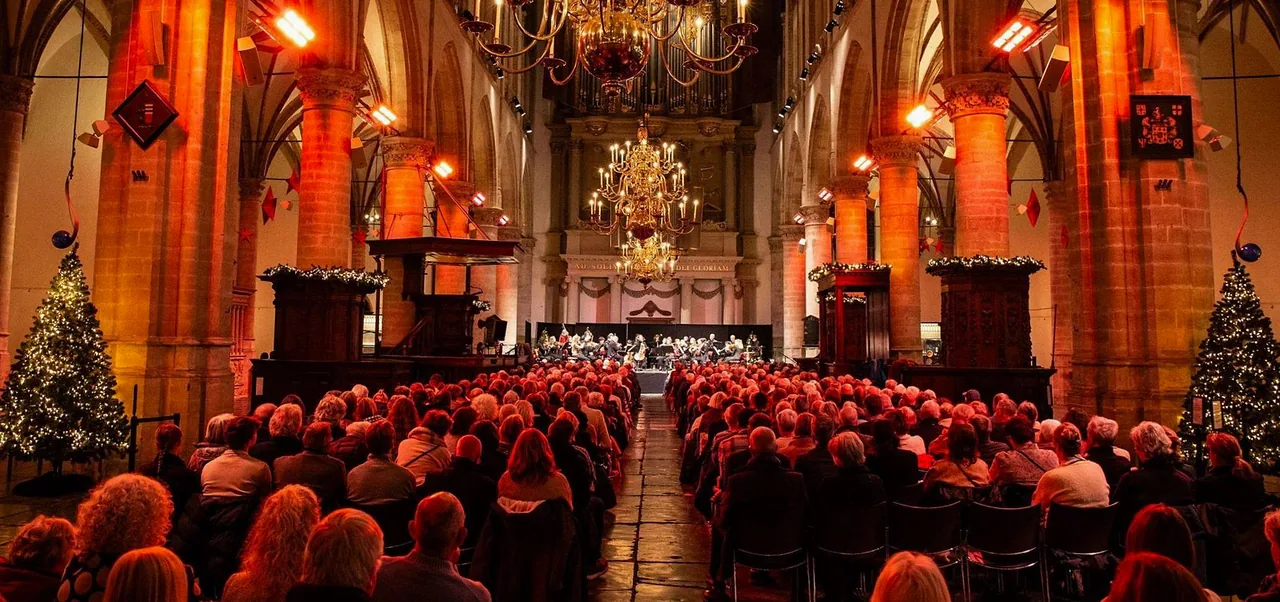 Sfeervol Kerstconcert door Nederlands Kamerorkest — achtergrondafbeelding