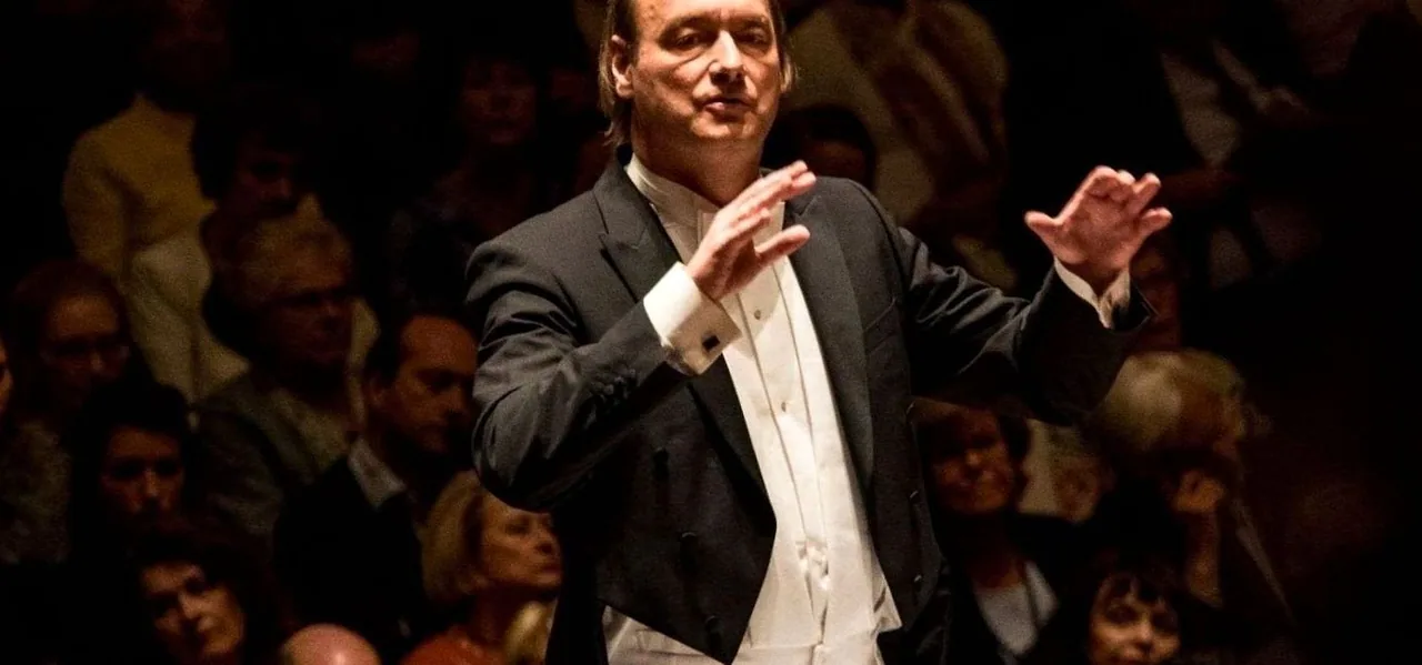 Sjostakovitsj' Symfonie nr. 13 ‘Babi Jar’ en Schönbergs A Survivor from Warsaw · Het Concertgebouw, Amsterdam · Sun, 17 Jan 2027