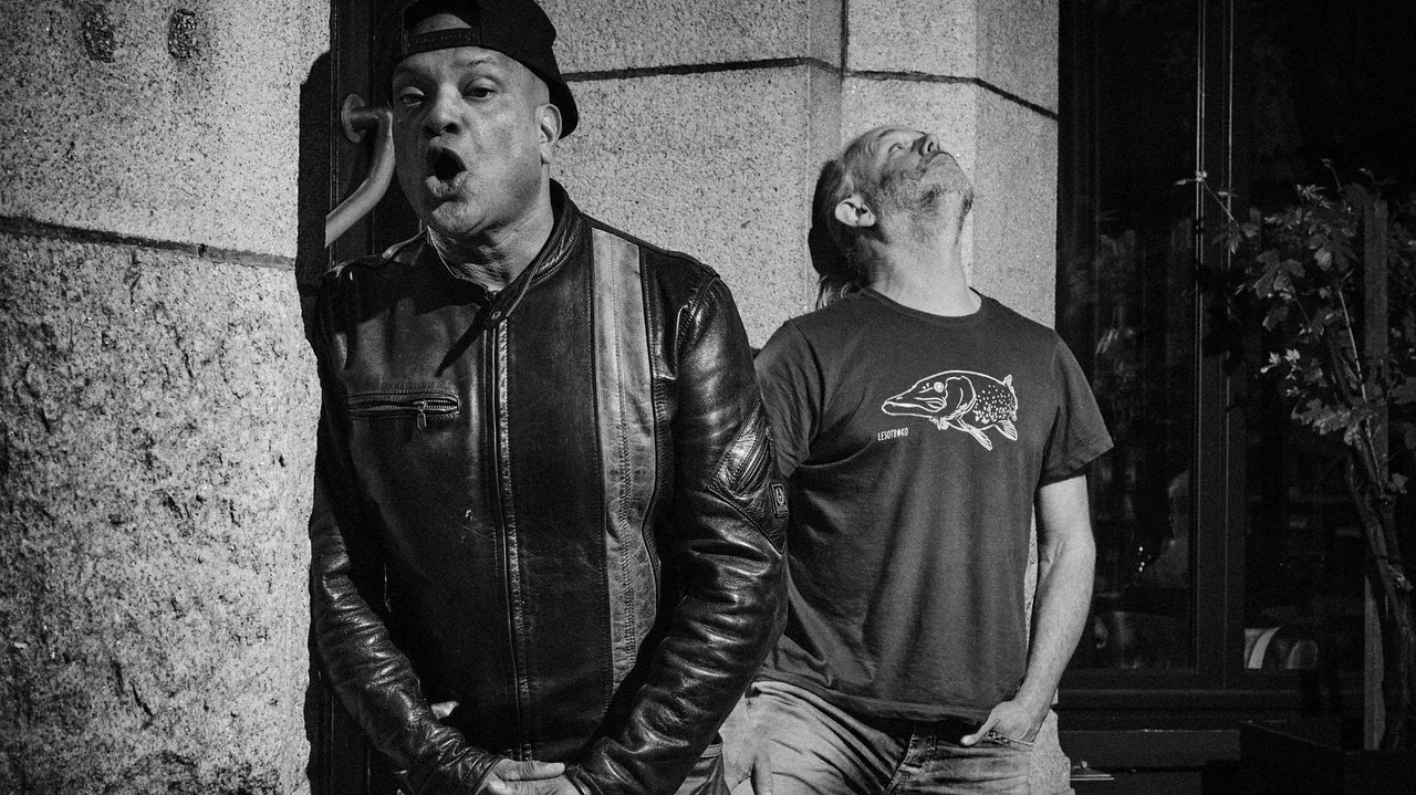 SONS OF THE CULTURE CLASH — achtergrondafbeelding
