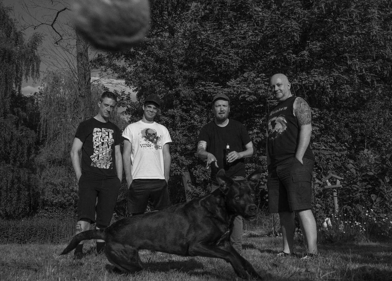 ST. PLASTER — achtergrondafbeelding