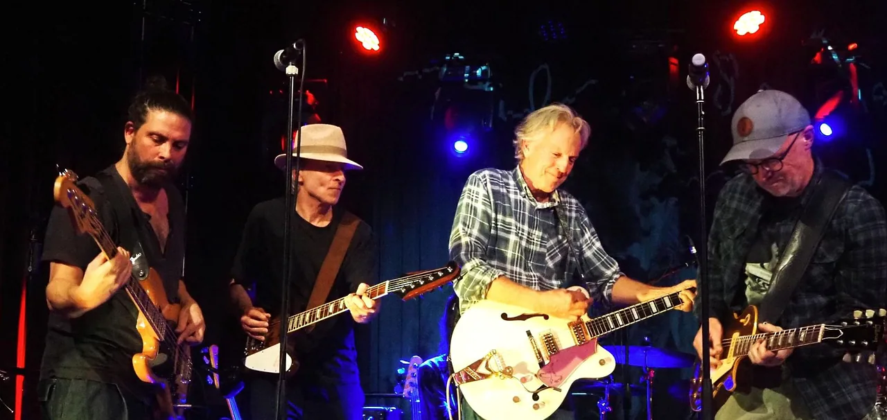 Stardust - Tribute to Neil Young — achtergrondafbeelding