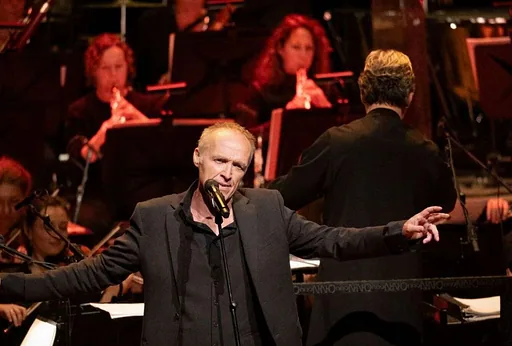 Stef Bos & groot orkest · Schouwburg Concertzaal Tilburg, Tilburg · zo 7 mrt 2027
