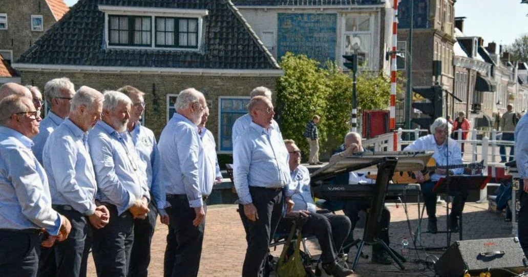 Stuyvesant Sailors - Laat je verrassen door de klanken en ervaar de kracht van samenzang — achtergrondafbeelding