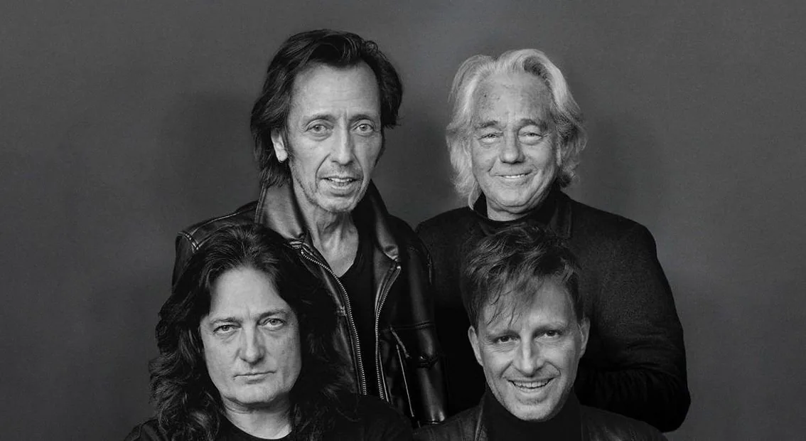 The Clarks, Rinus Gerritsen & Cesar Zuiderwijk — achtergrondafbeelding