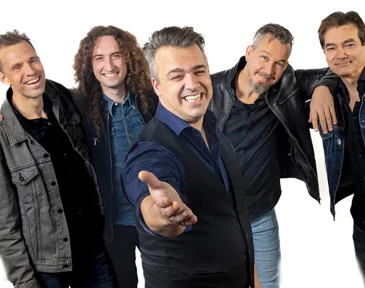 The Dutch Bryan Adams · Theater Congrescentrum De Tamboer, Hoogeveen · Fri, 5 Feb 2027