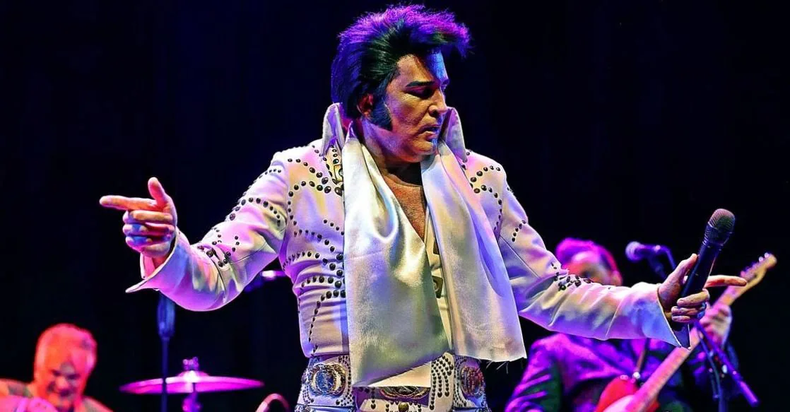 The Elvis Concert (USA) — background image