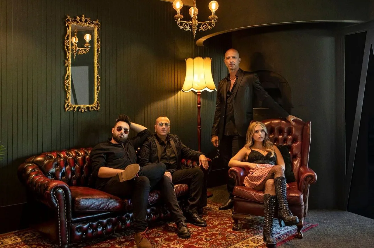 The Hindley Street Country Club · Martiniplaza, Groningen · Thu, 8 Apr 2027