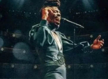 The James Brown Experience — achtergrondafbeelding