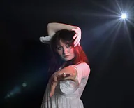 THE KATE BUSH STORY Suzanne Sanders · Theater Concordia, Haastrecht · za 6 mrt 2027