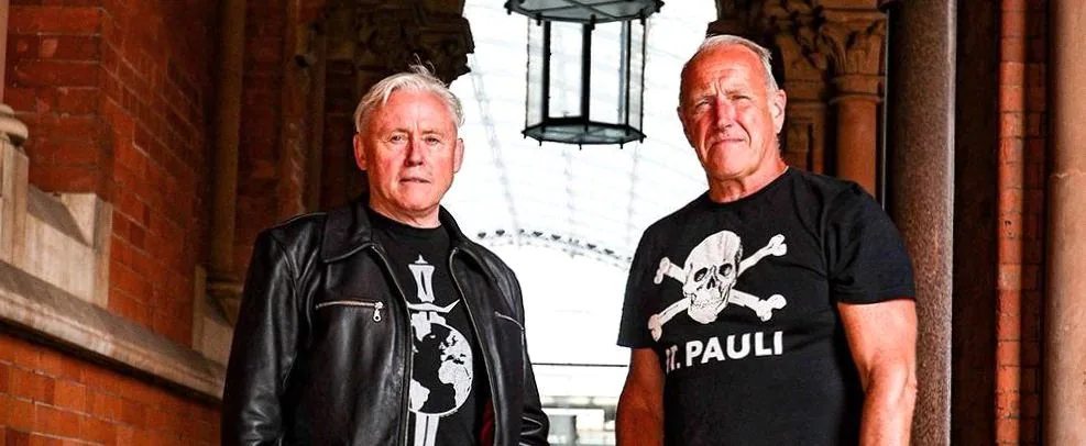 THEATRE OF HATE + SKIDS — achtergrondafbeelding