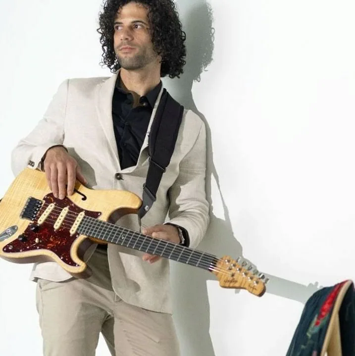 Tiago Lageira /// CD Release ‘Every Petal Tells A Story’ — achtergrondafbeelding