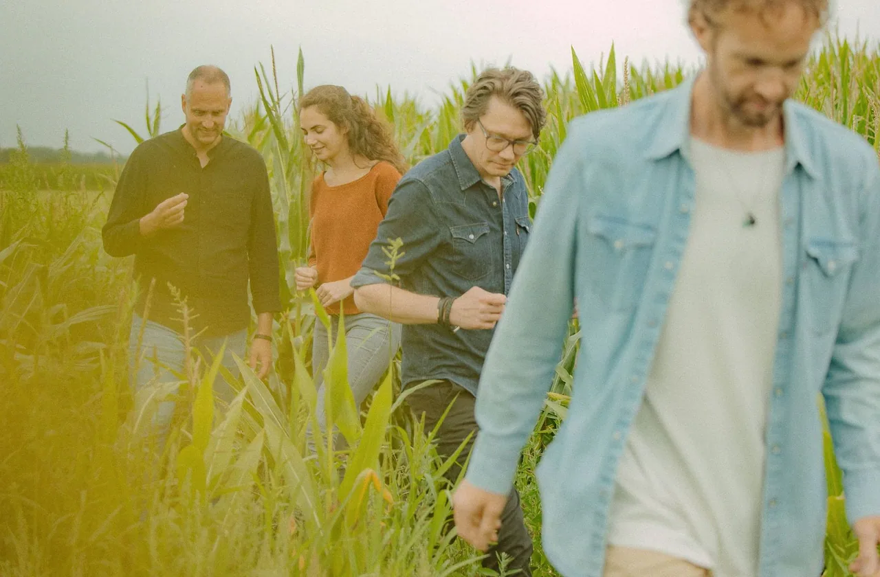 Tom Neven & the Side Effect · Cultureel Centrum Jan van Besouw, Goirle · Sat, 10 Apr 2027