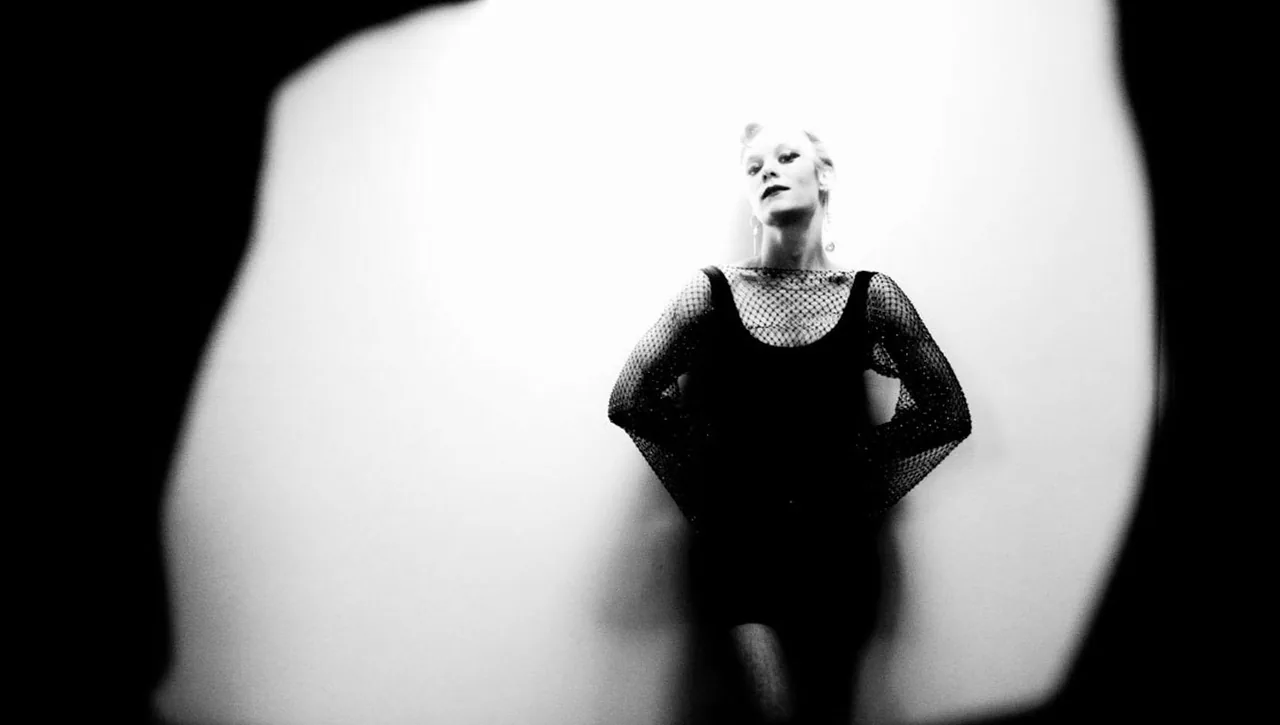 Trixie Whitley — achtergrondafbeelding