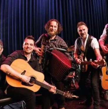 Tunes from The Temple Bar — achtergrondafbeelding