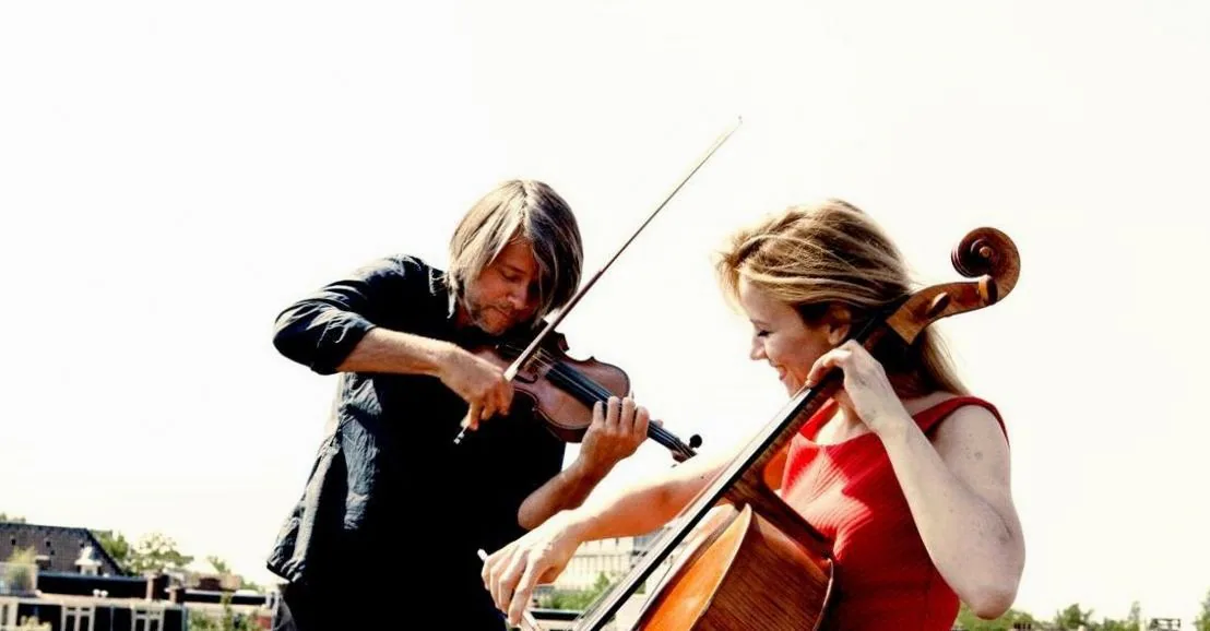 Two to Tango - Quirine Viersen, Maja Bogdanović, Daniel Rowland + Orkest Phion — achtergrondafbeelding