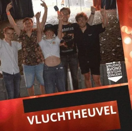 Vluchtheuvel — background image