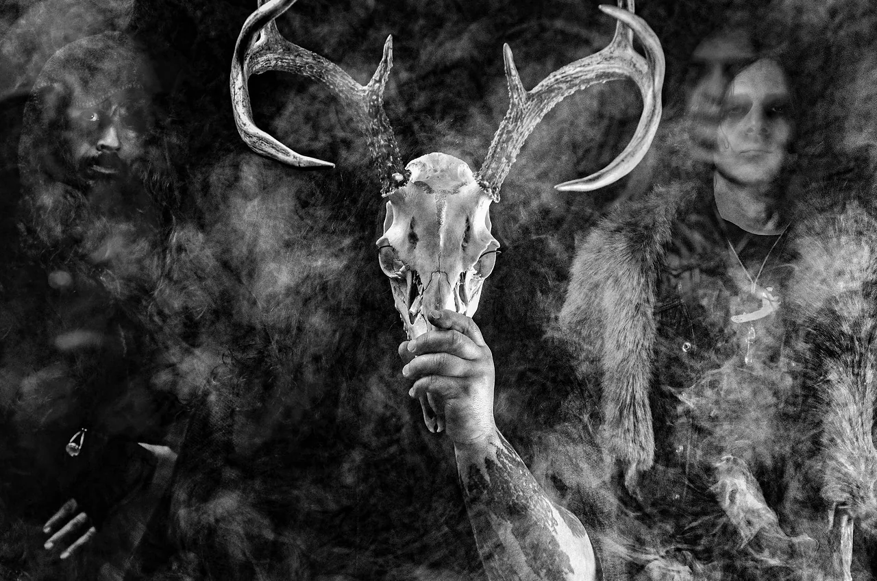 Wolves in the Throne Room — achtergrondafbeelding