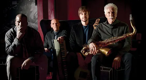 Yellowjackets · Luxor Live, Arnhem · wo 19 mei 2027