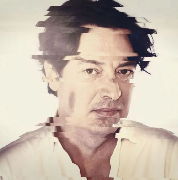 Yuri Honing plays Bowie — background image