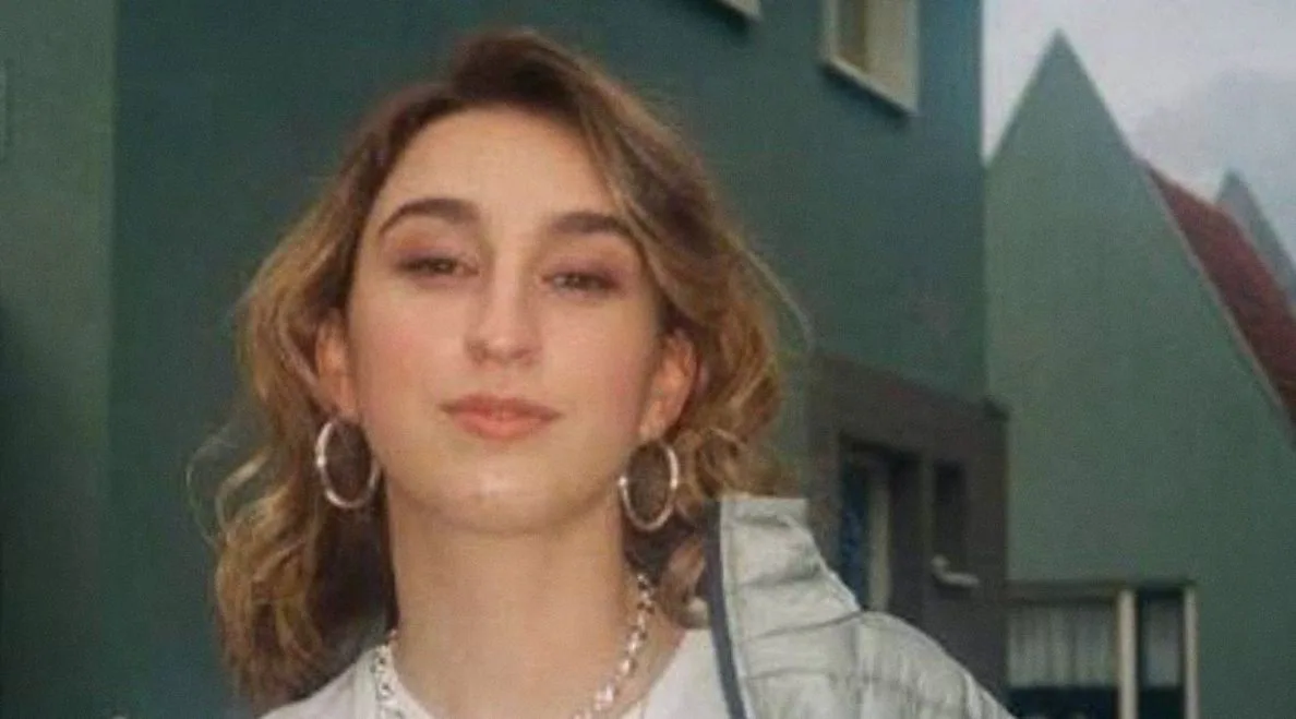 Zoë Low + support: Danique Jeanne — achtergrondafbeelding