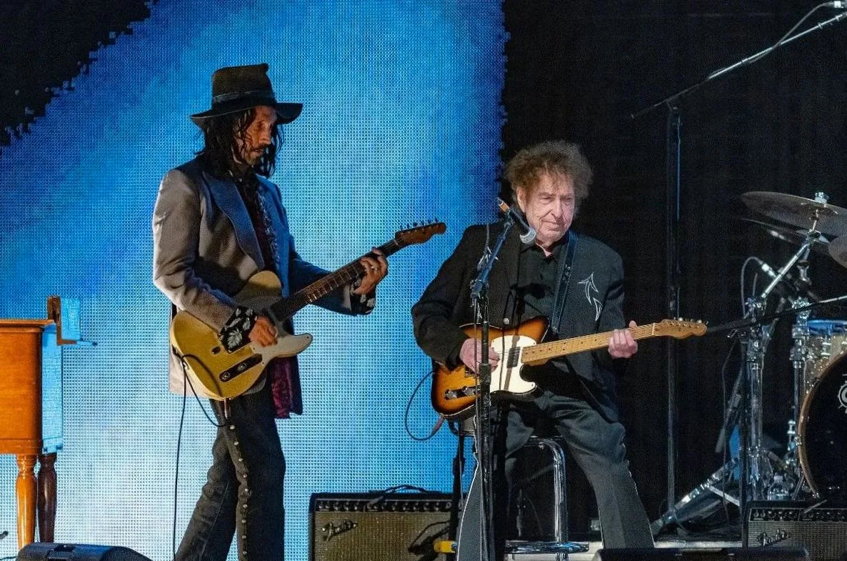 Bob Dylan wisselt van gitaristen tijdens lopende Amerikaanse tournee