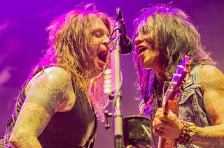 Buckcherry tourbus betrokken bij dodelijk verkeersongeluk in South Carolina