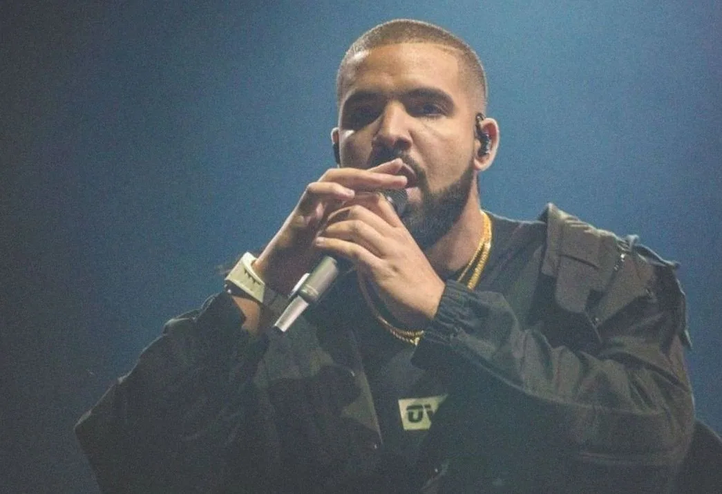 Drake barks on command during speed dating show on Kick stream