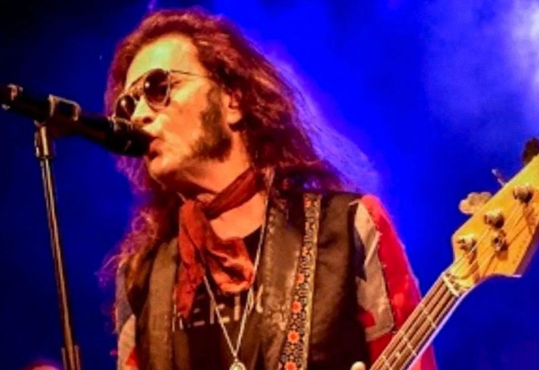 Glenn Hughes stops performing due to heart surgery