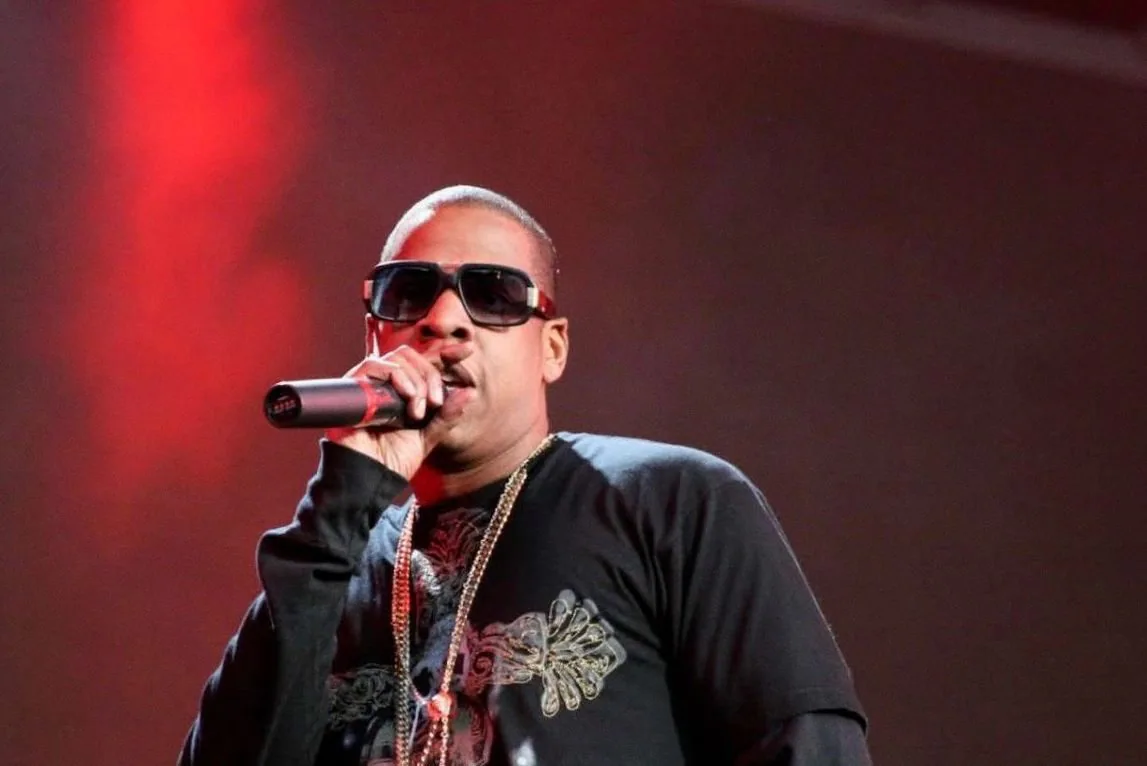 Jay Z opent Londens jubileumconcert met Fugees reünie en verjaardag Beyoncé
