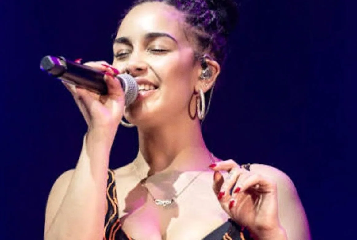Jorja Smith announces third album with dance track featuring Wizkid