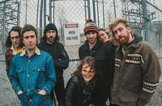 King Gizzard haalt Max Weinberg het podium op als stand in voor zijn zoon