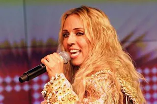 Loona wint royaltyzaak over haar cover van Vamos a la Playa