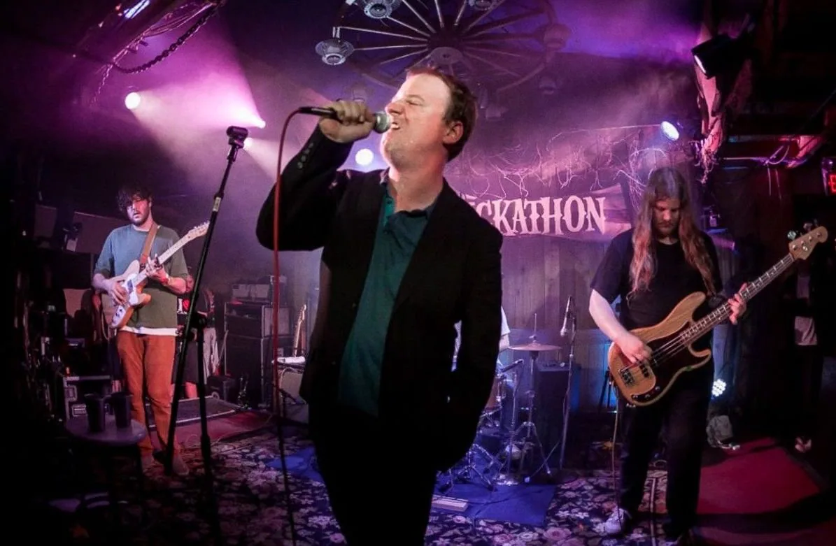 Protomartyr hekelt doorgeschoten patriottisme op nieuwe single Exalted Eagles