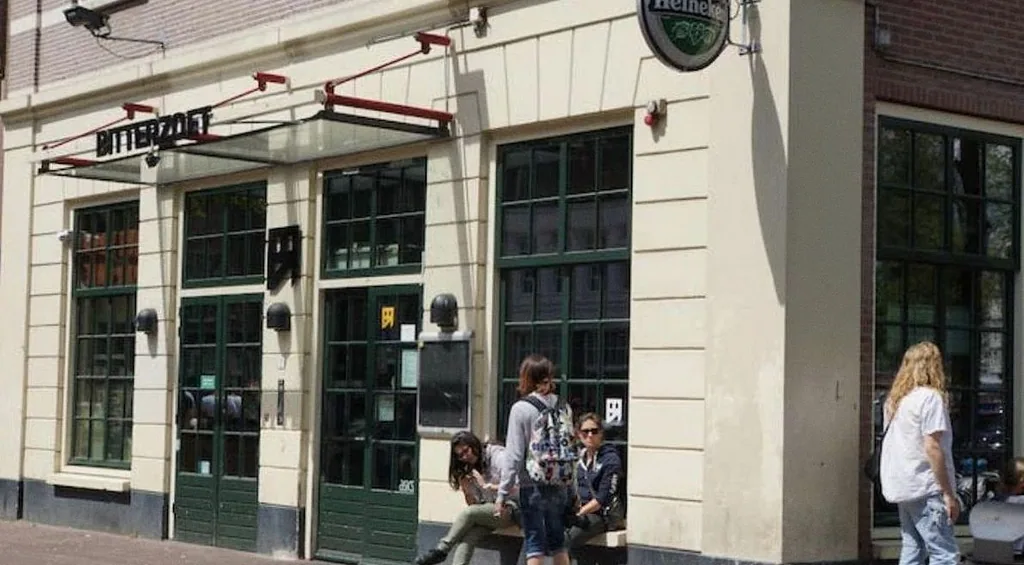 Bitterzoet, Amsterdam